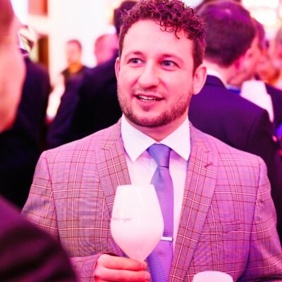 RB260001 Martin Darling