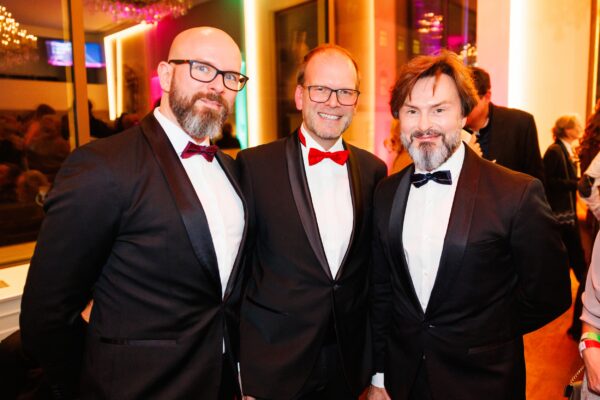 RB260020 Martin Darling