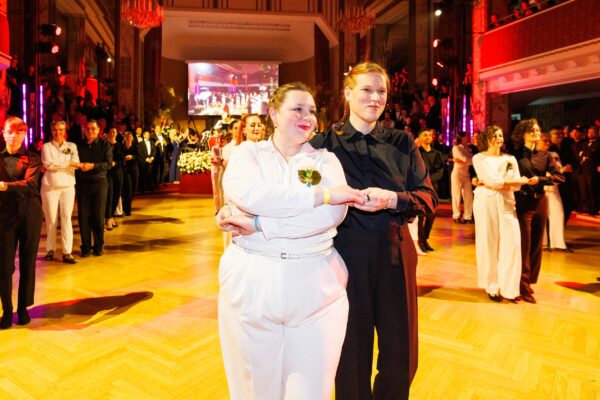 RB260072 Martin Darling