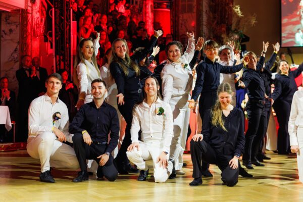 RB260082 Martin Darling