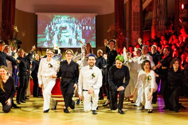 RB260083 Martin Darling