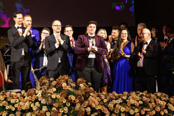 RB260100 Martin Darling