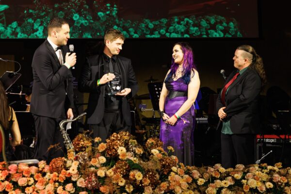 RB260104 Martin Darling