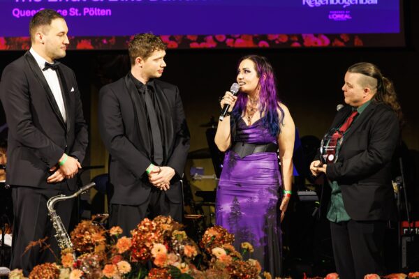 RB260106 Martin Darling