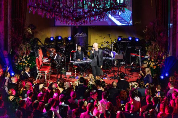 RB260203 Martin Darling