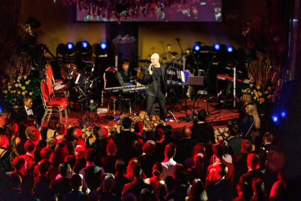 RB260204 Martin Darling